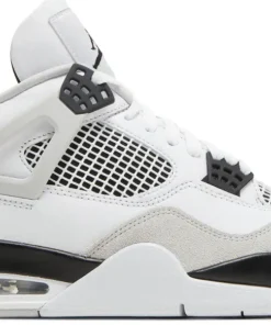 Air Jordan 4 Retro Military Black