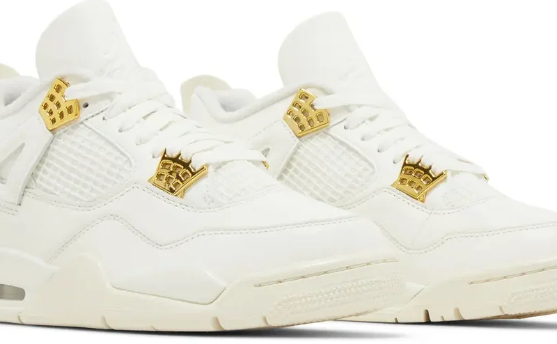 Alternative view of Wmns Air Jordan 4 Retro Metallic Gold