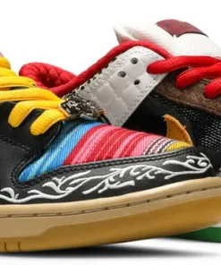 Alternative view of Nike Dunk Low SB What The Paul