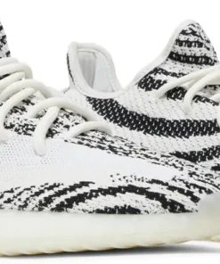 Alternative view of Adidas Yeezy Boost 350 V2 'Zebra'