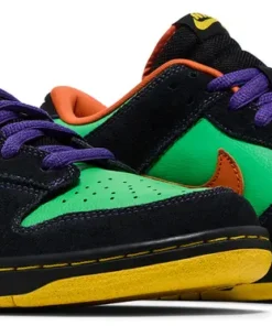 Alternative view of Nike Dunk Low Premium SB