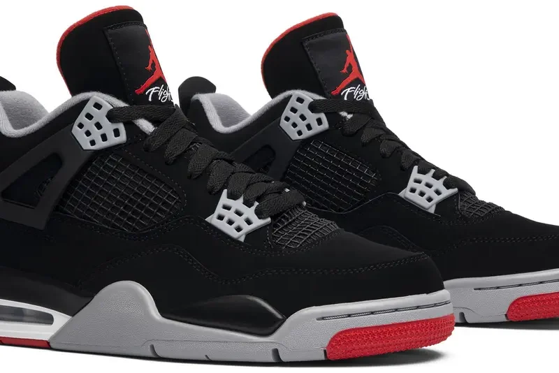 Alternative view of Air Jordan 4 Retro OG Bred 2019