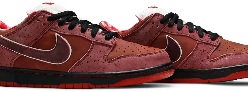 Alternative view of Nike Dunk Low Premium SB Lobster