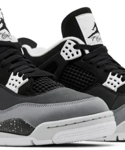 Alternative view of Air Jordan 4 Retro Fear