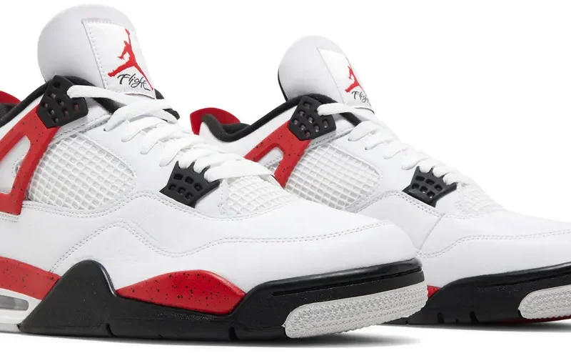 Alternative view of Air Jordan 4 'Red Cement'
