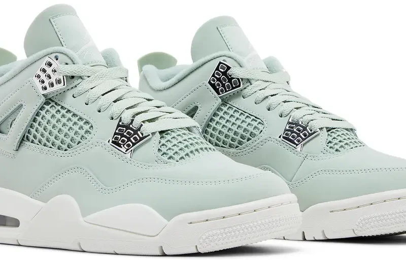 Alternative view of Air Jordan 4 Seafoam Sail