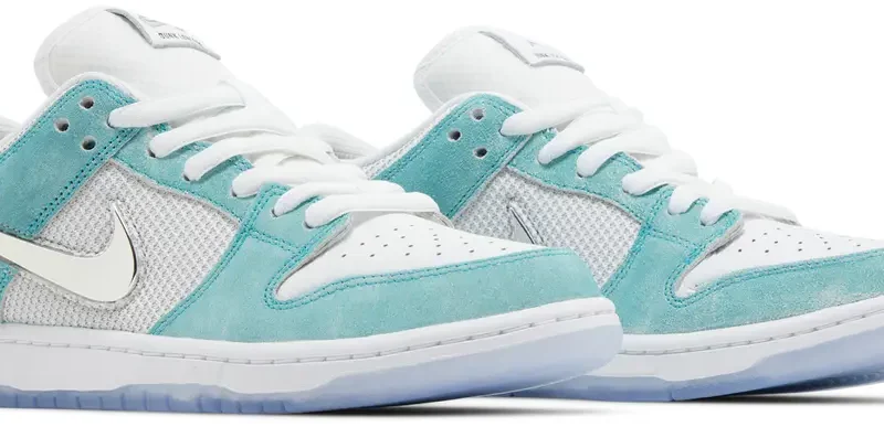 Alternative view of April Skateboards x Nike Dunk Low SB Turbo Green
