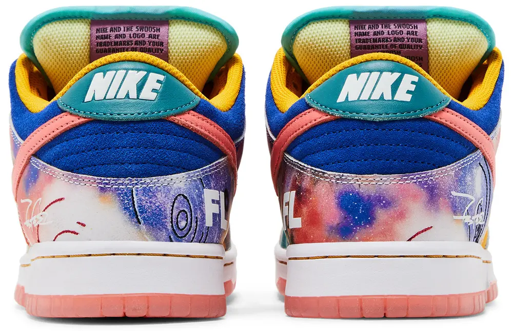 Nike Futura Laboratories x Dunk Low SB Sunblush - immagine 4