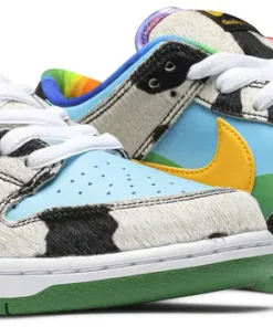 Alternative view of Ben & Jerry's x Nike Dunk Low SB Chunky Dunky