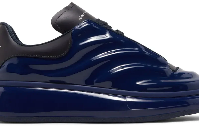 Alexander McQueen Oversized Sneaker 'Lux Gloss - Navy'