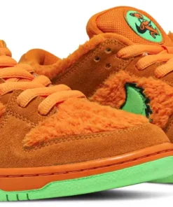 Alternative view of Grateful Dead x Nike Dunk Low SB Orange Bear