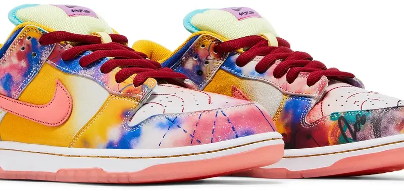 Alternative view of Nike Futura Laboratories x Dunk Low SB Sunblush