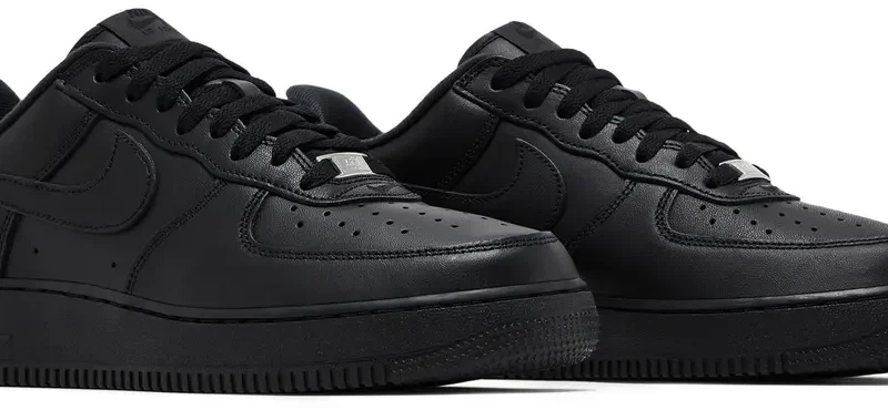 Alternative view of Supreme x Nike Air Force 1 Low