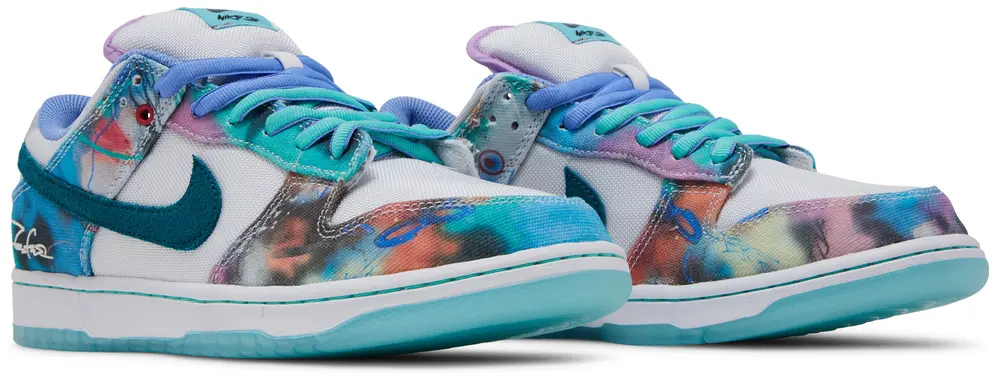 Futura Laboratories x Nike Dunk Low SB Bleached Aqua - immagine 2