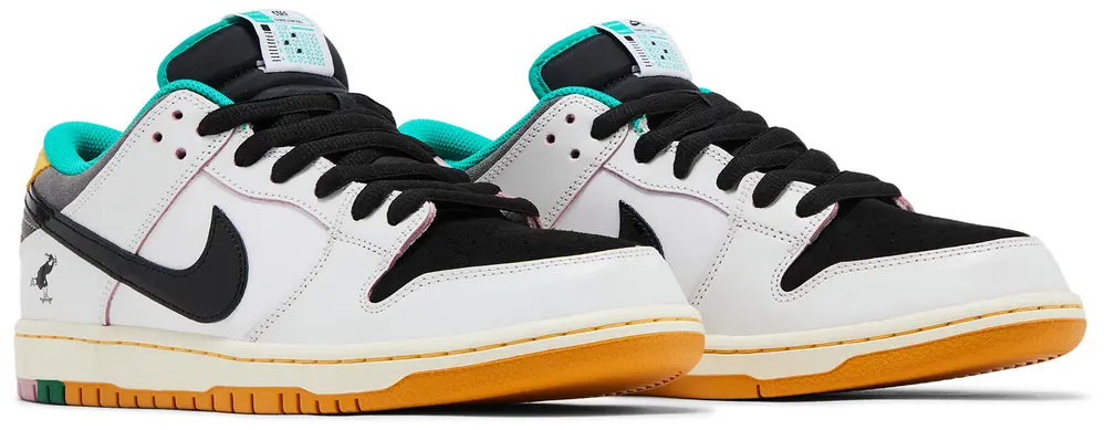 CSEF x Nike Dunk Low SB White Clear Emerald - immagine 2