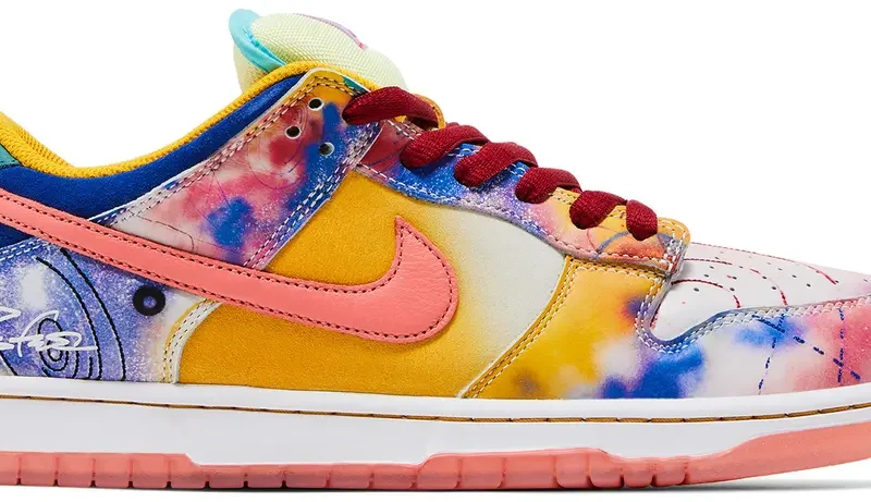 Nike Futura Laboratories x Dunk Low SB Sunblush