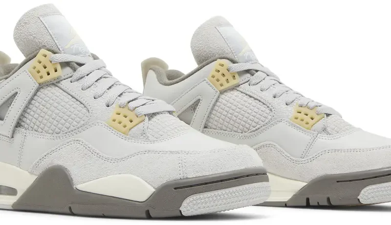 Alternative view of Air Jordan 4 Retro SE Craft Photon Dust