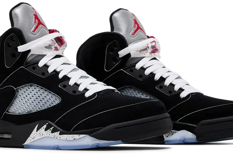 Alternative view of Air Jordan 5 Retro Black Metallic Reimagined