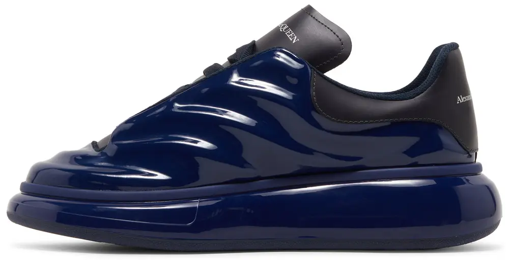 Alexander McQueen Oversized Sneaker 'Lux Gloss - Navy' - immagine 2