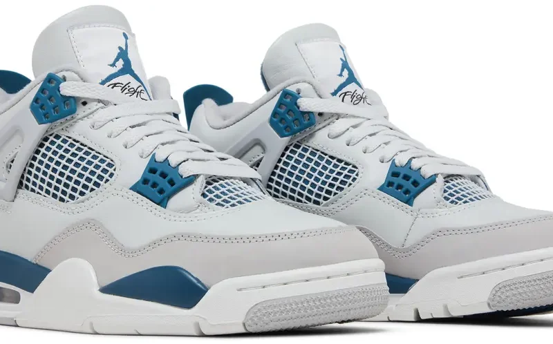 Alternative view of Air Jordan 4 Retro 'Military Blue'