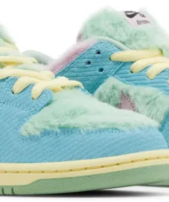 Alternative view of Verdy x Nike Dunk Low SB Visty