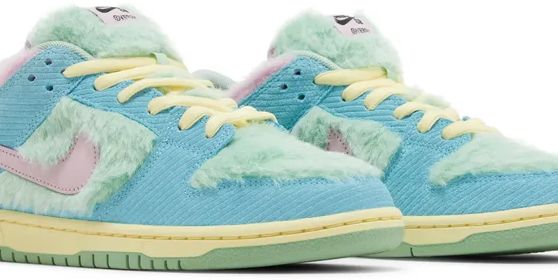 Alternative view of Verdy x Nike Dunk Low SB Visty